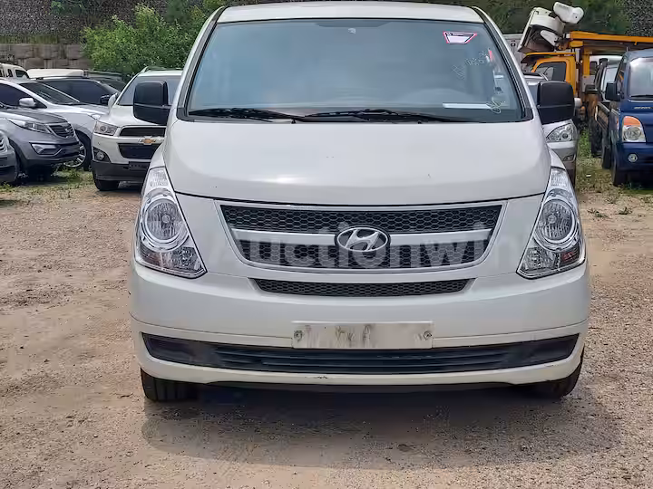 Hyundai Starex 2011 — 7