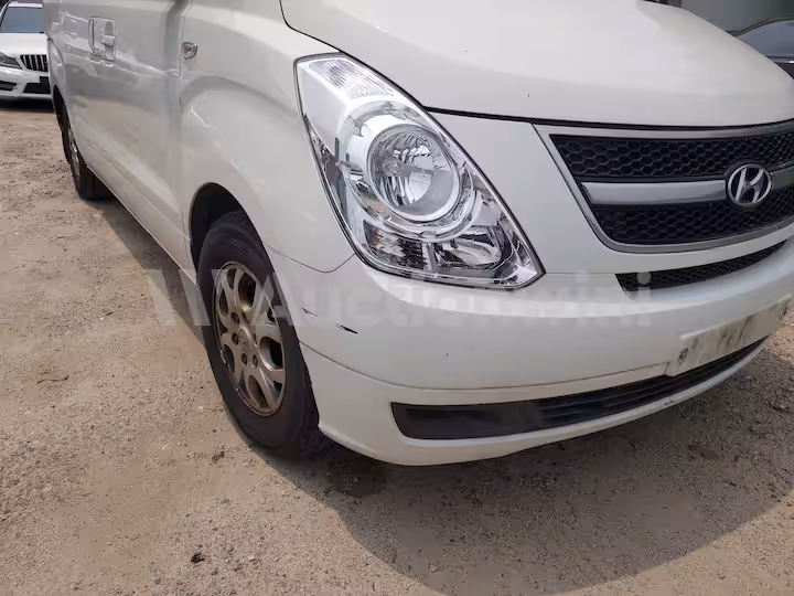 Hyundai Starex 2011 — 8