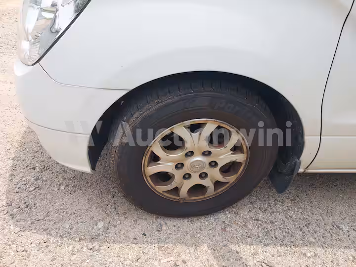 Hyundai Starex 2011 — 10