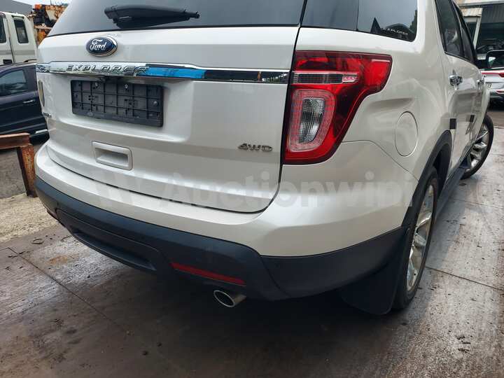 Ford Explorer 2014 — 11