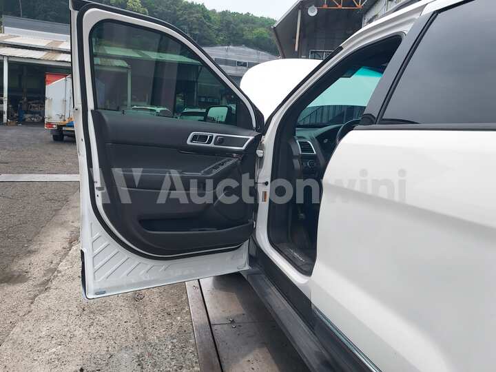 Ford Explorer 2014 — 38
