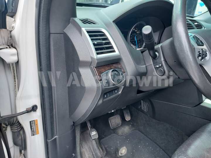 Ford Explorer 2014 — 44