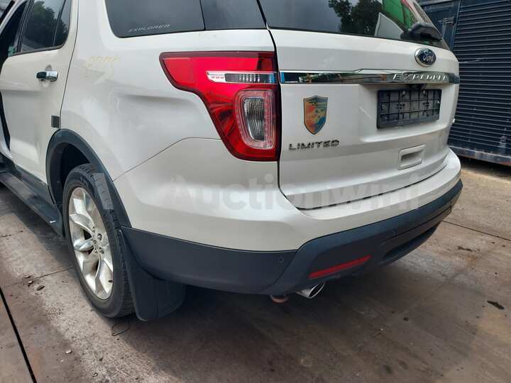 Ford Explorer 2014 — 10