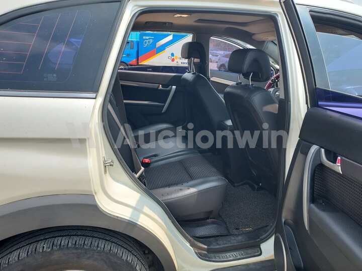 Chevrolet Captiva 2012 — 32