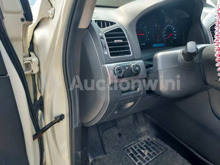 Chevrolet Captiva 2012 — 42