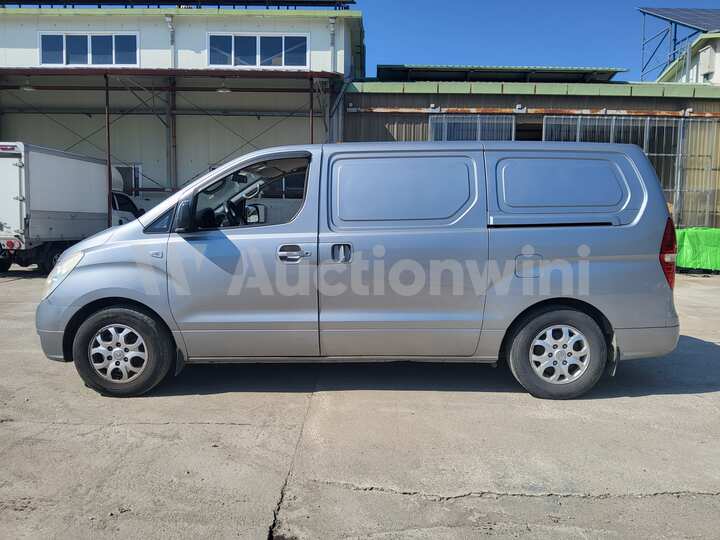 Hyundai Starex 2013 — 2