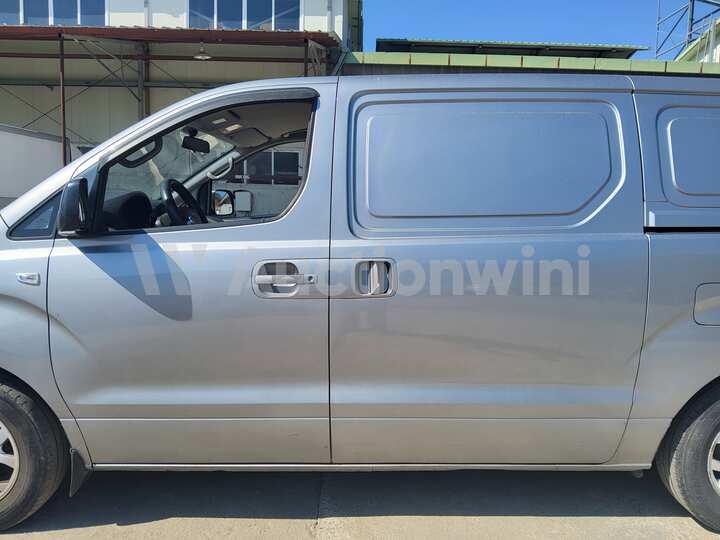 Hyundai Starex 2013 — 13