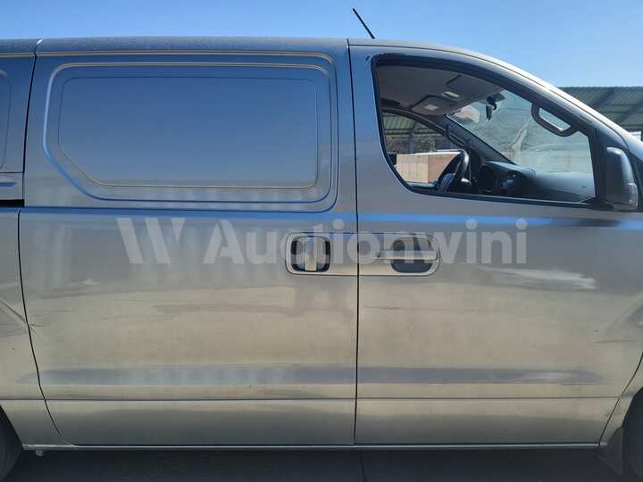 Hyundai Starex 2013 — 18