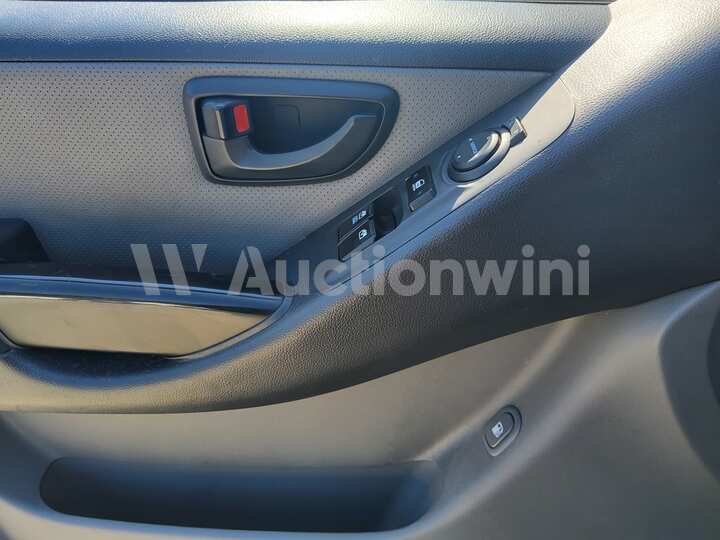 Hyundai Starex 2013 — 33