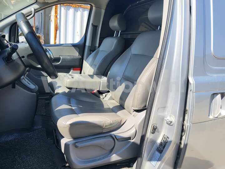 Hyundai Starex 2013 — 44