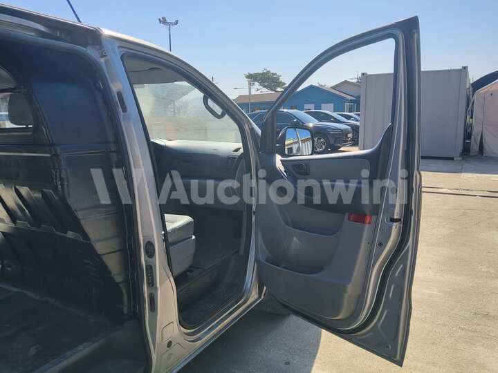 Hyundai Starex 2013 — 54