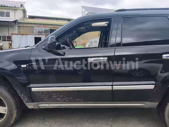 Jeep Cherokee 2005 — 13
