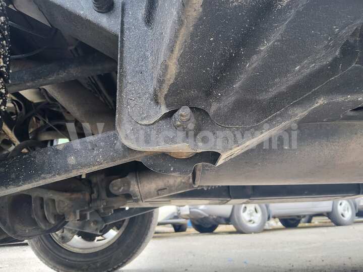 Jeep Cherokee 2005 — 24