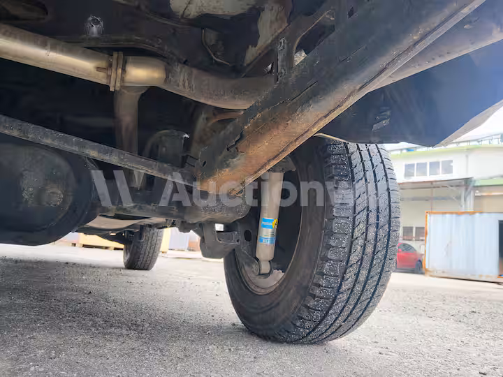 Jeep Cherokee 2005 — 26