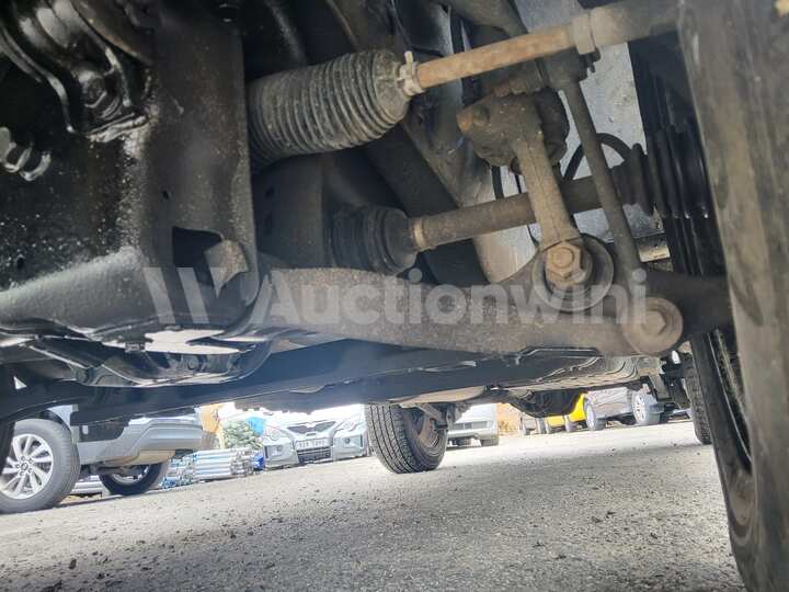 Jeep Cherokee 2005 — 33