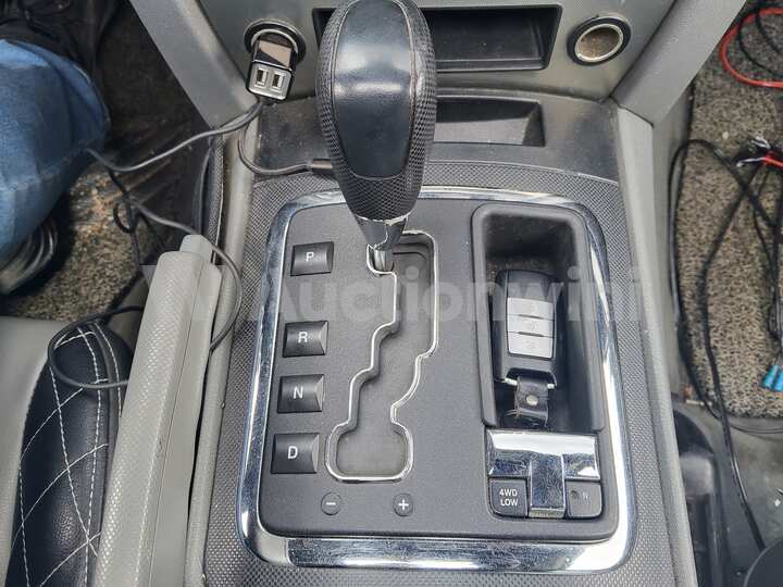 Jeep Cherokee 2005 — 42
