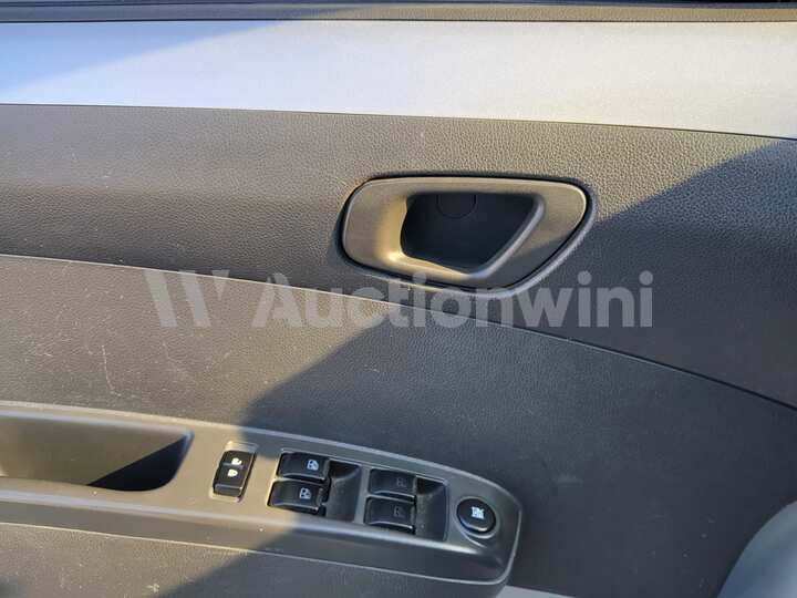 Chevrolet Spark 2014 — 33