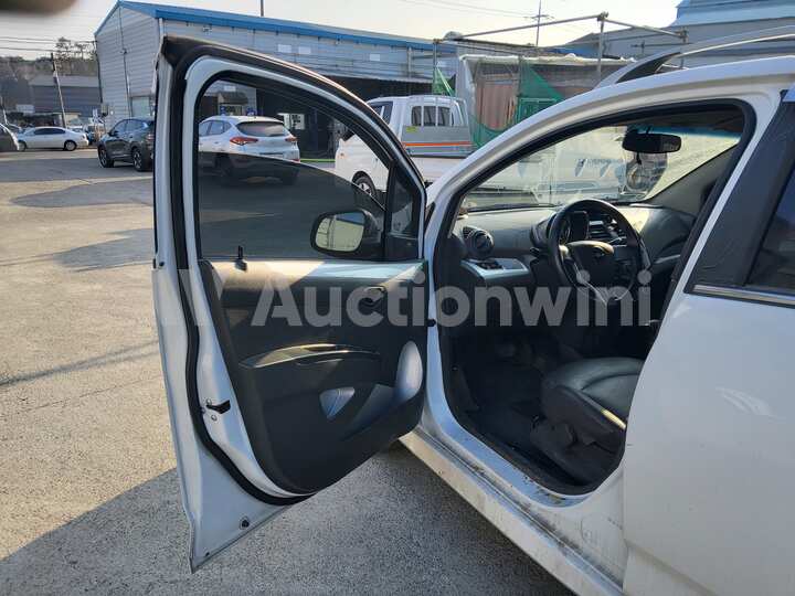 Chevrolet Spark 2014 — 43