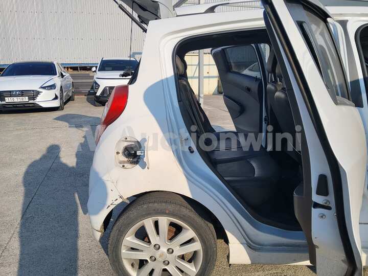 Chevrolet Spark 2014 — 57