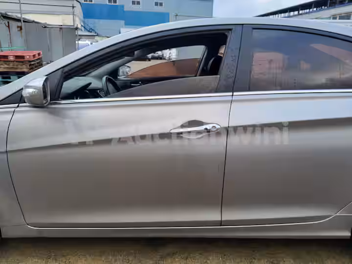 Hyundai Sonata 2010 — 14