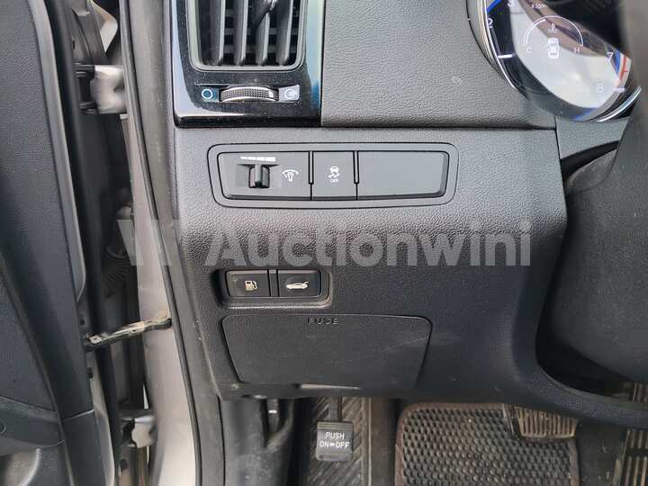 Hyundai Sonata 2010 — 35