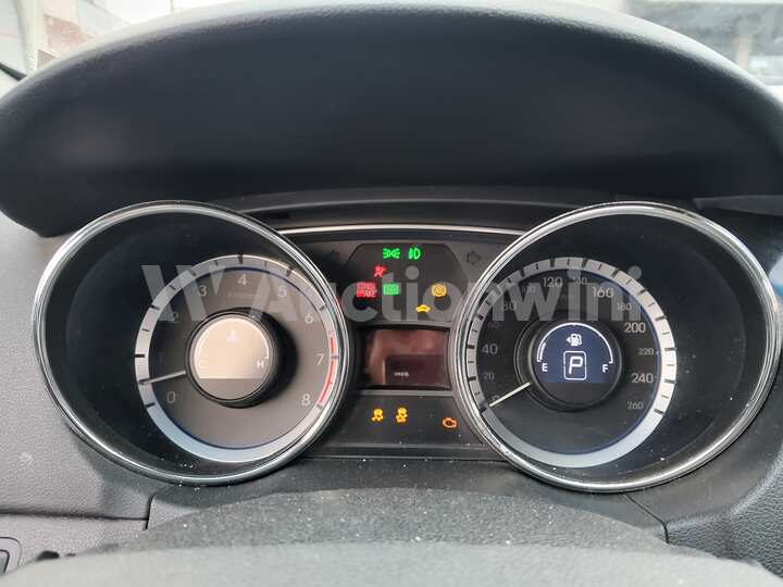 Hyundai Sonata 2010 — 37