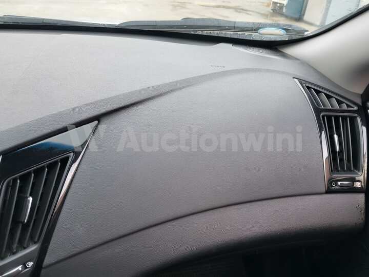 Hyundai Sonata 2010 — 43