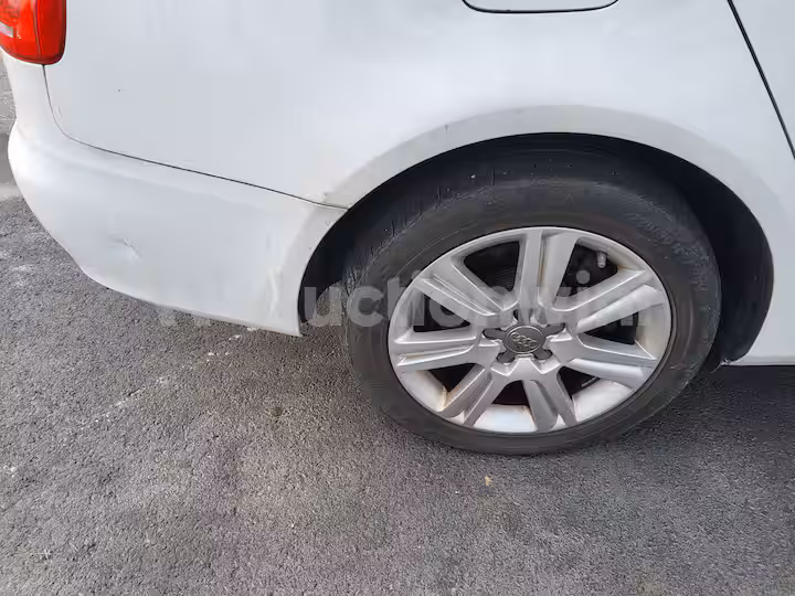 Audi A4 2010 — 18
