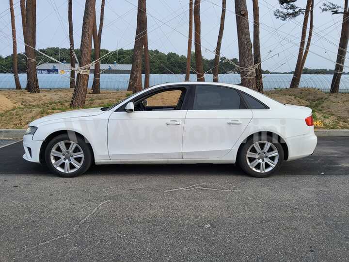 Audi A4 2010 — 3