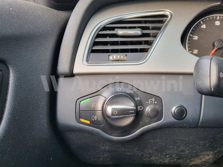 Audi A4 2010 — 35