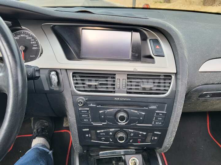 Audi A4 2010 — 40