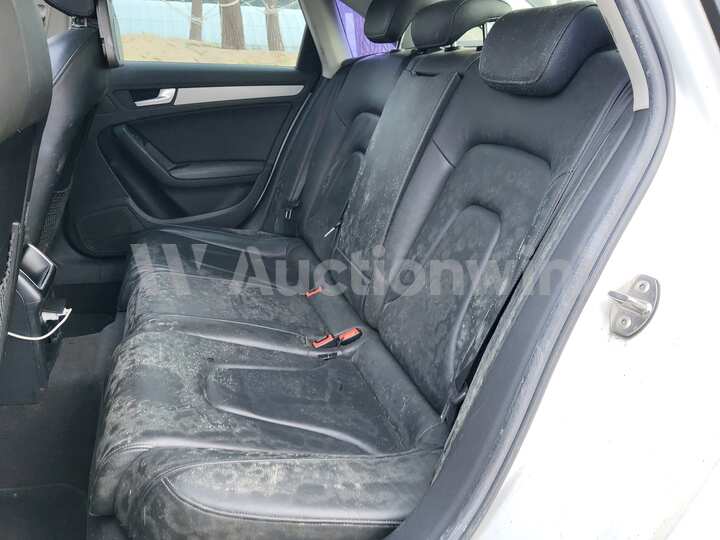 Audi A4 2010 — 51