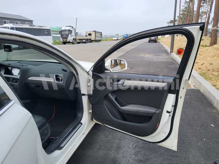 Audi A4 2010 — 59