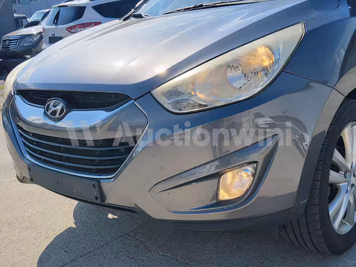 Hyundai Tucson 2011 — 12