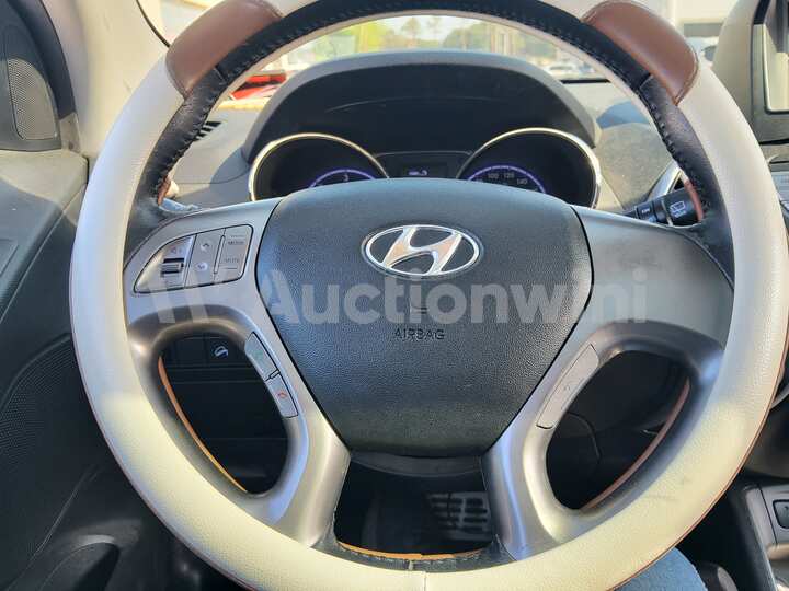 Hyundai Tucson 2011 — 41