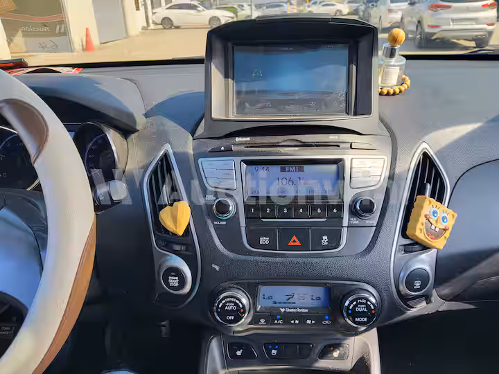 Hyundai Tucson 2011 — 43