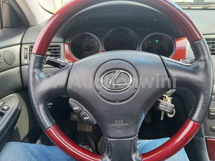 Lexus ES 2004 — 40