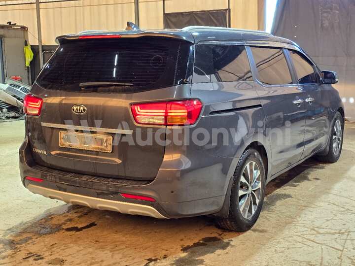 Kia Carnival 2017 — 5