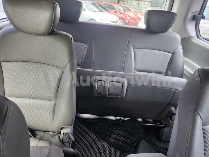 Hyundai Starex 2009 — 24