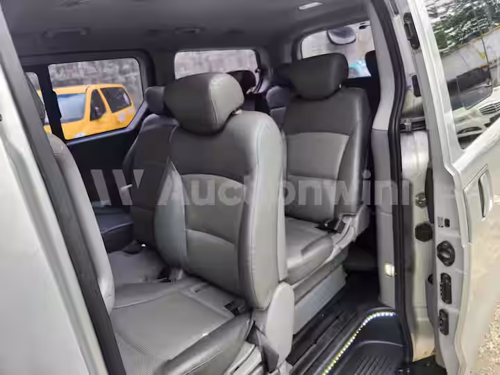 Hyundai Starex 2009 — 30