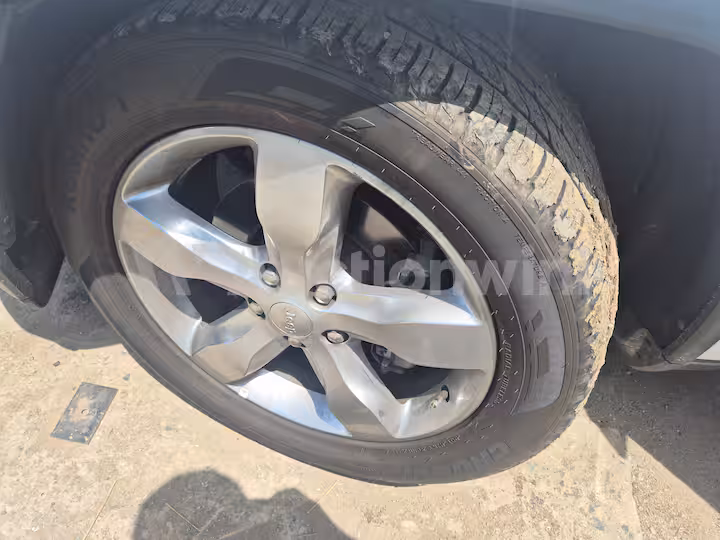 Jeep Cherokee 2012 — 36