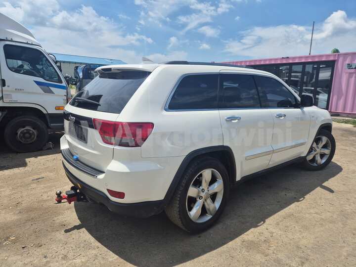 Jeep Cherokee 2012 — 5