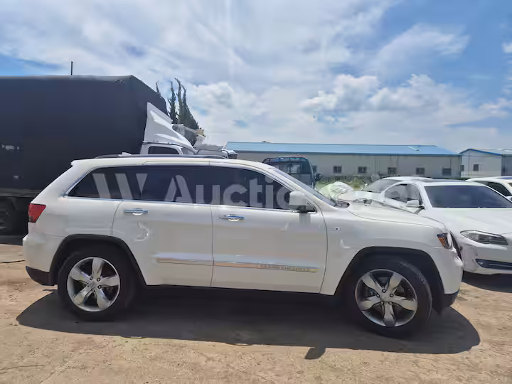 Jeep Cherokee 2012 — 7