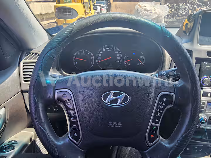 Hyundai SantaFe 2012 — 16