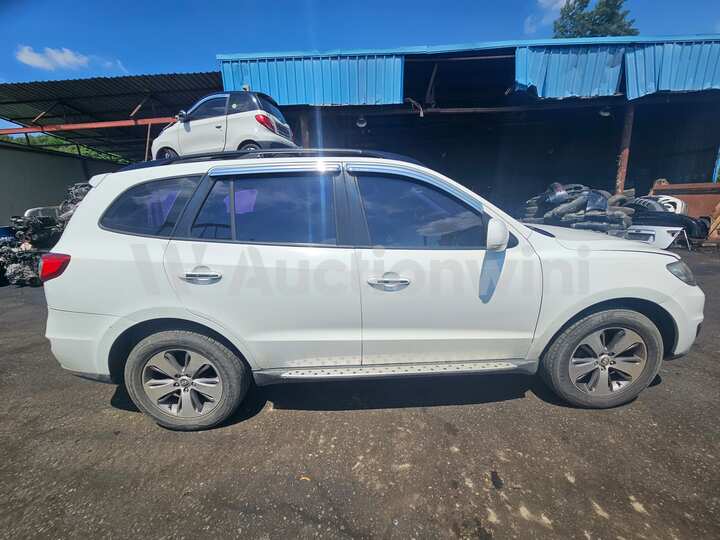 Hyundai SantaFe 2012 — 34
