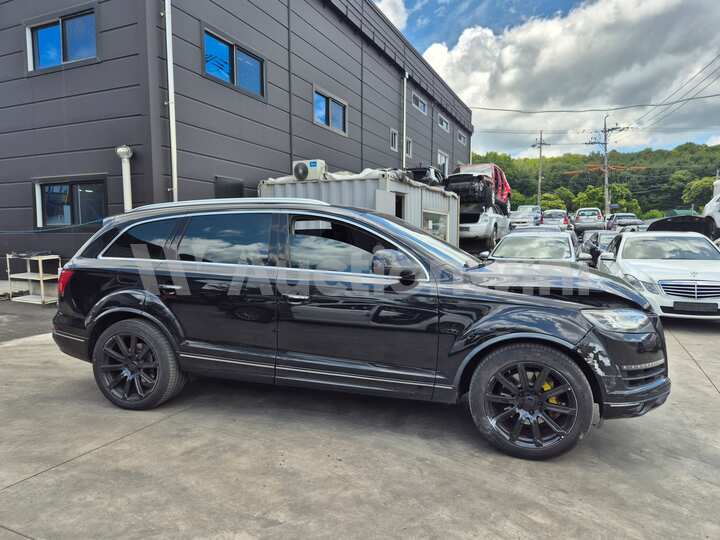 Audi Q7 2014 — 4