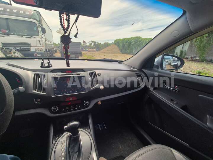 Kia Sportage 2011 — 24