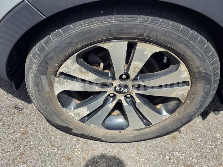 Kia Sportage 2012 — 17