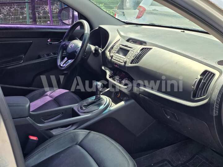 Kia Sportage 2012 — 41