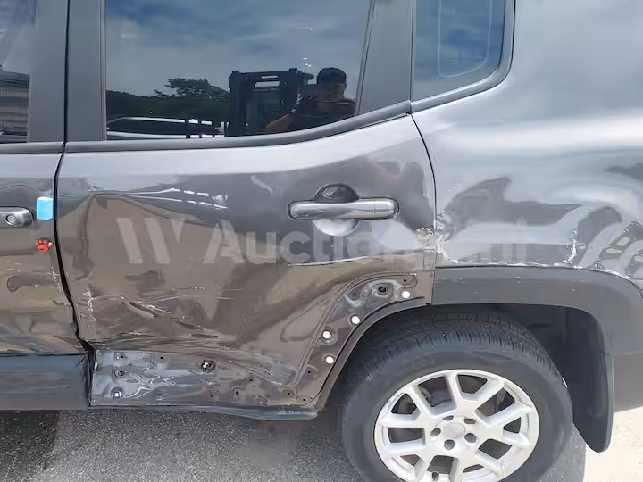 Jeep Renegade 2021 — 13